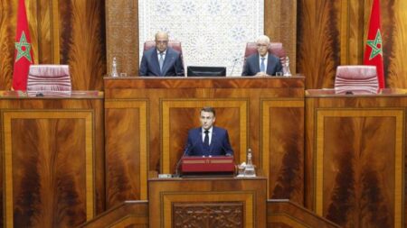 ماكرون يحمل بشرى سارة للطلبة و يعلن عن استثمارات جديدة في الصحراء المغربية. ماكرون يحمل بشرى سارة للطلبة و يعلن عن استثمارات جديدة في الصحراء المغربية.