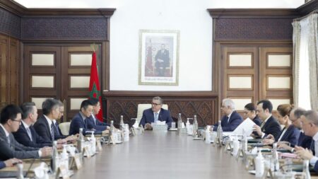 الحكومة تفعّل دفعة جديدة من زيادات الأجور وتطلق إصلاحات اجتماعية شاملة في جولة أبريل 2025 للحوار الاجتماعي الحكومة تفعّل دفعة جديدة من زيادات الأجور وتطلق إصلاحات اجتماعية شاملة في جولة أبريل 2025 للحوار الاجتماعي