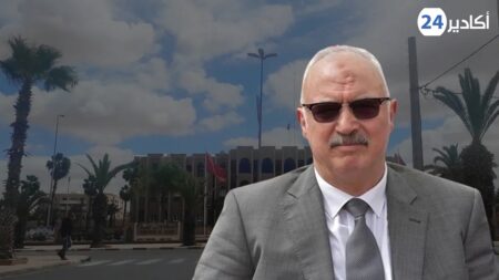 الاتحاد الاشتراكي يتهم رئيس جماعة تزنيت بالامتناع عن تنفيذ قرارات المجلس، ويدعو عامل الإقليم إلى التدخل الاتحاد الاشتراكي يتهم رئيس جماعة تزنيت بالامتناع عن تنفيذ قرارات المجلس، ويدعو عامل الإقليم إلى التدخل