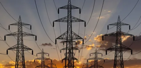 مستجدات المشروع الاستراتيجي للخط الكهربائي عالي الجهد، الذي سيربط جنوب المملكة بوسطها.