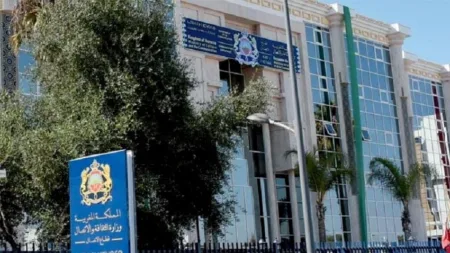 تزنيت: حالة السور التاريخي للقلعة الإسماعيلية بجماعة وجان تجر الانتقادات على وزارة الثقافة تزنيت: حالة السور التاريخي للقلعة الإسماعيلية بجماعة وجان تجر الانتقادات على وزارة الثقافة