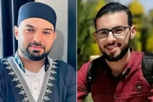 دفن جثماني شهيدين وسط استنفار غريب،  وأخ احدهما يقول: “كان مبتسماً، ورائحة المسك تفوح من جثمانه”