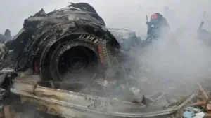 سقوط ضحايا خلال حادث سقوط حافلة ركاب في واد بمقاطعة لرستان.