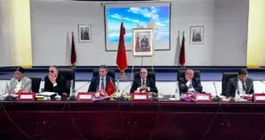 وزير الفلاحة يناقش تطوير القطاع الفلاحي بجهة سوس ماسة في أكادير