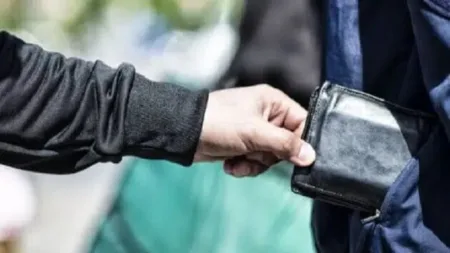 تعرض قنصل بريطاني للسرقة بالنشل خلال ممارسة الرياضة في شوارع البيضاء