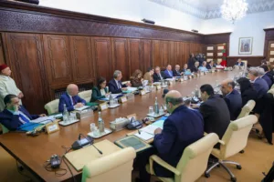 تسهيل الإجراءات الإدارية: الحكومة تعتمد مراسيم جديدة لتعزيز الاستثمار