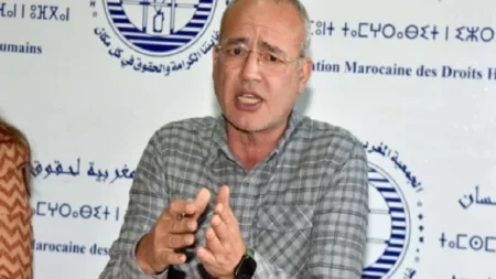 هذا ما تقرر في قضية متابعة عزيز غالي المتهم بالمس بالوحدة الترابية وإهانة الشعب المغربي