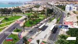 انتقادات تطال إنشاء خطي “باصواي” بأكادير عوض برمجة “الترامواي”