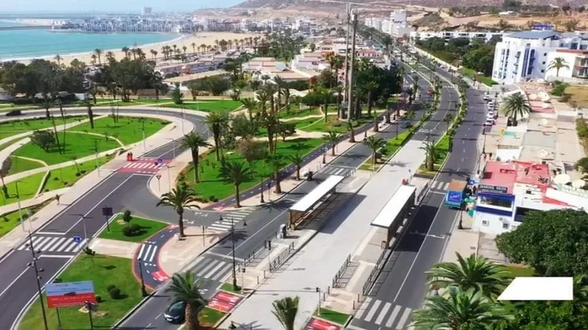 انتقادات تطال إنشاء خطي “باصواي” بأكادير عوض برمجة “الترامواي”