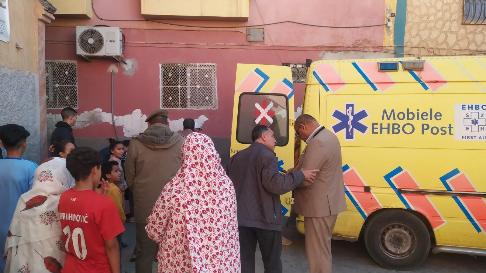 وفاة مصلي أمام باب المسجد بعد أدائه صلاة الجمعة بالدشيرة.