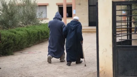 تقديم عرض أولي حول إصلاح أنظمة التقاعد "الصعب"