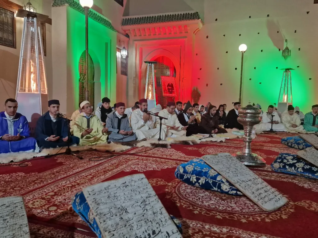 ليالي روحانيات تيفلوين بالمسجد الكبير في المدينة العتيقة لتيزنيت: إشراقة من روحانية التاريخ.