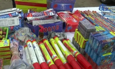 إحباط محاولة تهريب كميات كبيرة من المفرقعات في ميناء طنجة المتوسط