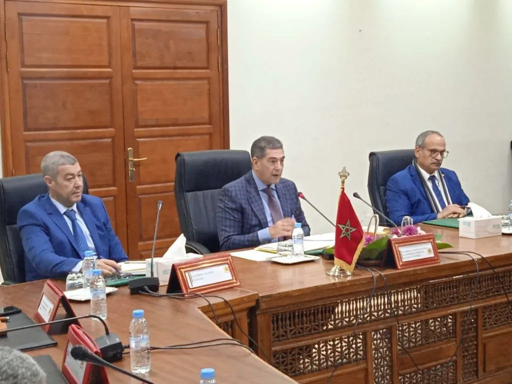 أكادير: الوالي أمزازي يدعو إلى تكثيف المراقبة وتوفير المواد الأساسية استعداداً لشهر رمضان 1446