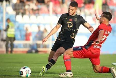 حسنية أكادير يواصل هدر النقط بتعادل مع المغرب التطواني حسنية أكادير يواصل هدر النقط بتعادل مع المغرب التطواني