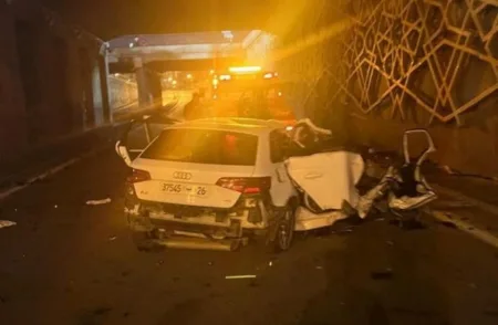 اصطدام قوي لسيارة "أودي" بعمود إسمنتي يسلب حياة فتاتين