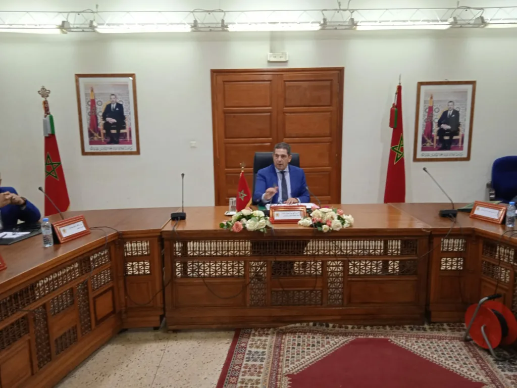 والي جهة سوس ماسة يُشرف على توقيع محاضر تنظيم البناء في 97 دوارًا قرويًا بأكادير إداوتنان