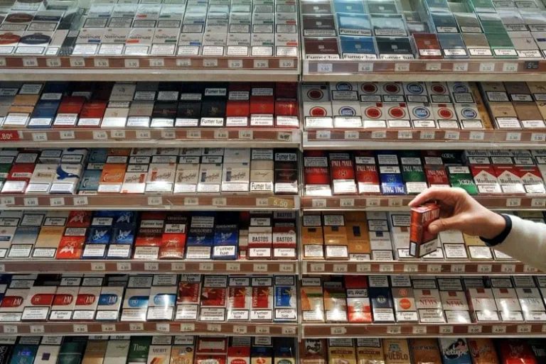 تجار التبغ بالمغرب يستعدون لمقاطعة بيع السجائر