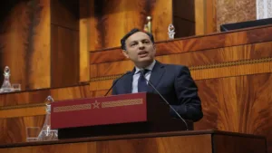 السكوري يؤكد قبول أغلب التعديلات المقدمة على قانون الإضراب، والنقابات تؤكد تصعيد خطواتها بعد الإضراب
