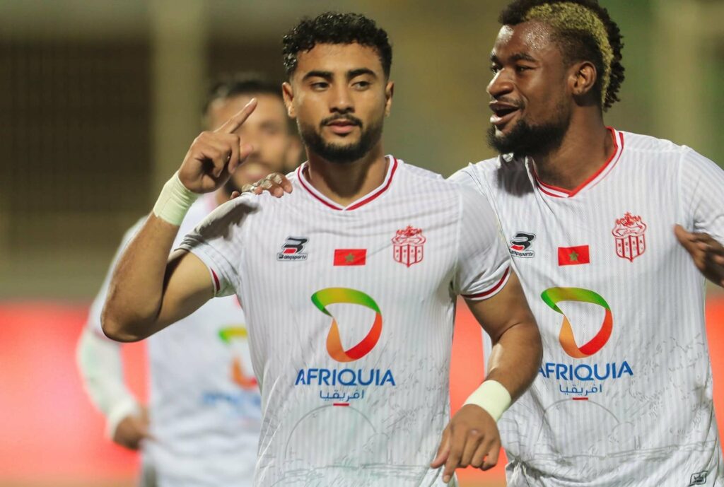 حسنية أكادير يكتسح شباب الجنوب ويتأهل لمواجهة أولمبيك خريبكة في ثمن نهائي كأس العرش