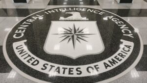 وثائق سرية تفضح عمليات الـCIA: اغتيالات وتدخلات انتخابية وتعاون مع الفاتيكان 6 CIA