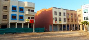 سكان وتجار ساحة النصر في إنزكان يستنكرون مشروع تهيئة المنطقة 11 IMG 20250325 WA0055