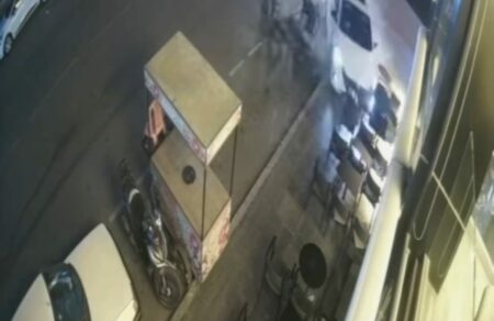 أكادير تهتز على وقع حادث مروع: سيارة مجنونة تقتحم مقهى وتخلف خسائر فادحة