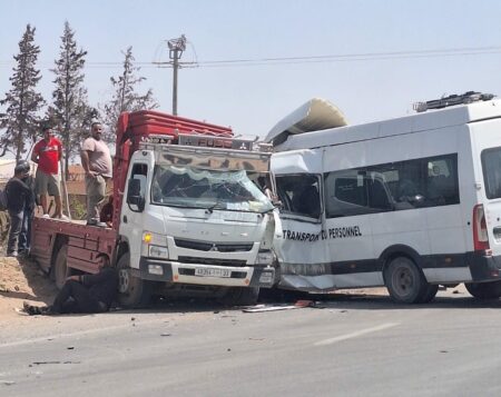 فاجعة تهز أيت اعميرة: وفاة سائق حافلة في حادثة سير مروعة