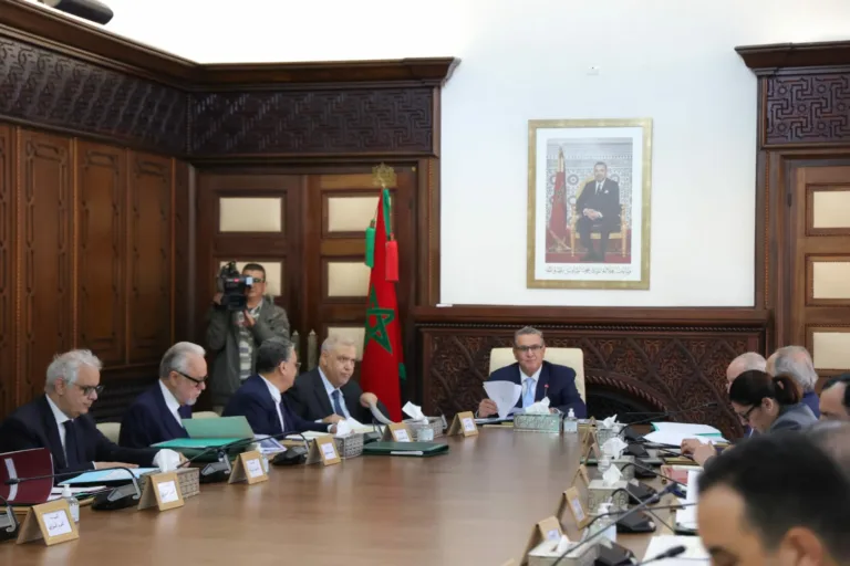 الحكومة تصادق على تعيينات جديدة في مناصب عليا