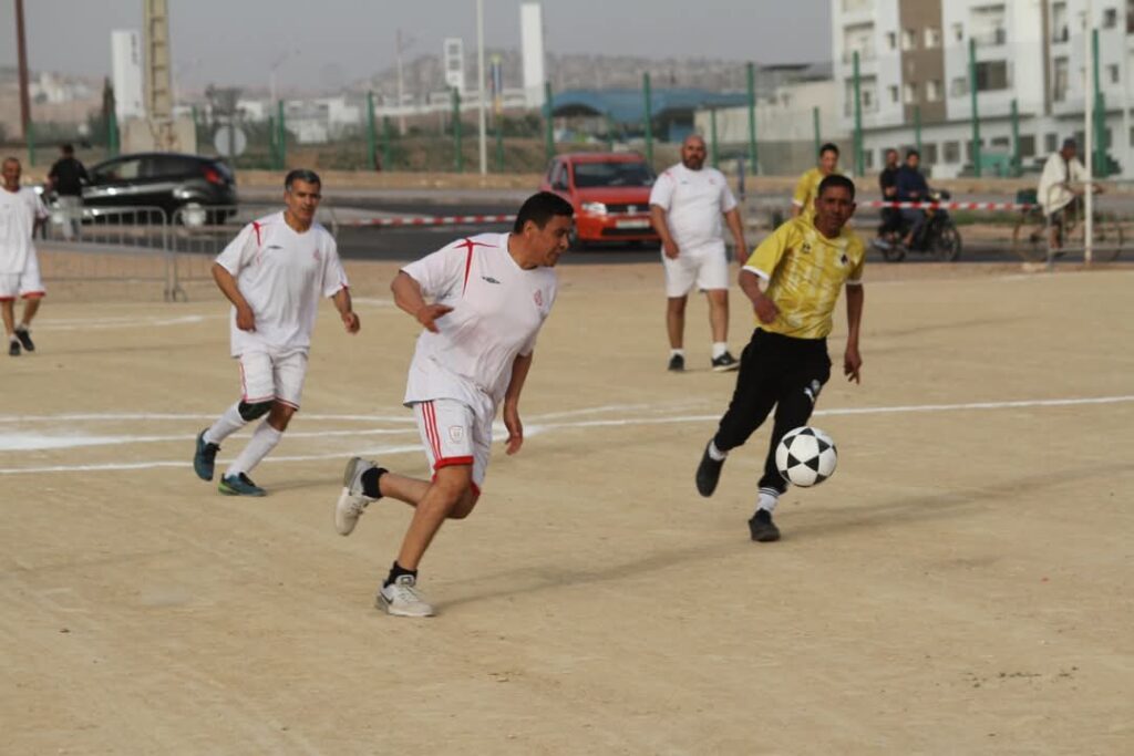 مقابلة ودية تعزز أواصر التواصل وتكرم رموز الرياضة المحلية. 2 WhatsApp Image 2025 03 29 at 22.14.08