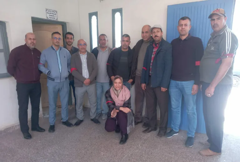 شارات حمراء في سيدي بيبي.. موظفو الجماعة يحتجون على اعتداءات نائب كاتب المجلس