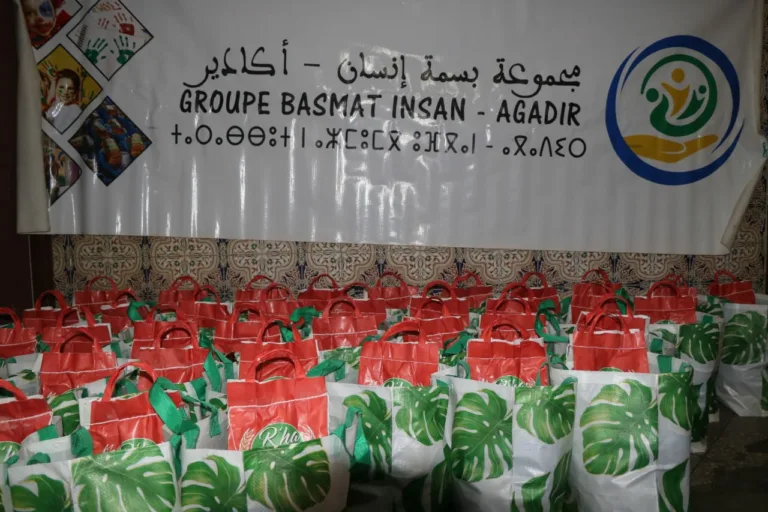 “بسمة إنسان أكادير” توزع القفف الرمضانية في نسختها السادسة دعماً للأرامل والأسر المعوزة