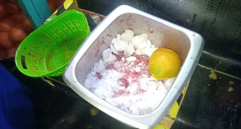 حملة مراقبة تسفر عن إتلاف كمية مهمة من المأكولات الفاسدة (+صور)