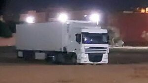 سكان حي بأيت ملول يشكون ضجيج شاحنات "تتحدى القانون" 4 6678
