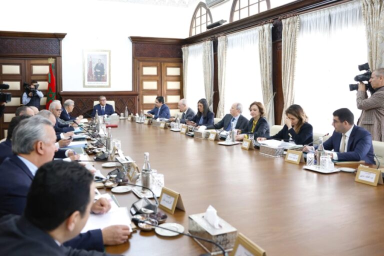 الحكومة تعتمد قوانين جديدة تشمل التعليم والتقاعد والموارد الطبيعية..التفاصيل