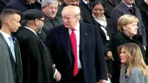 إدارة ترامب: لا حل لقضية الصحراء إلا تحت السيادة المغربية 3 Roi et trump