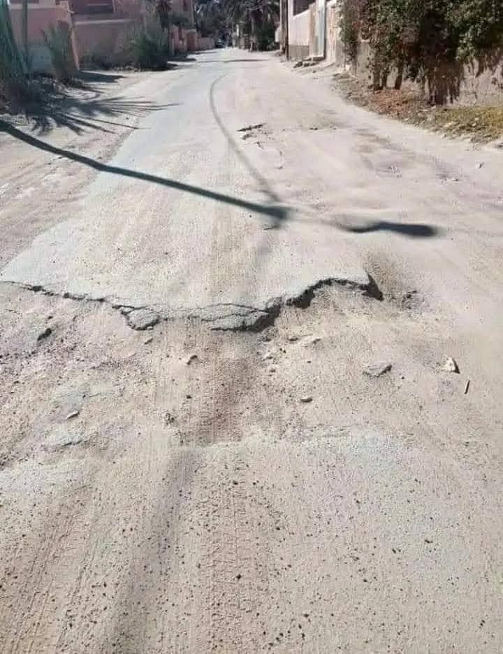 تزنيت: الطريق إلى تفراوت تنغص على المواطنين فرحة مهرجان "اللوز" 8 WhatsApp Image 2025 04 14 at 10.24.50 2 1