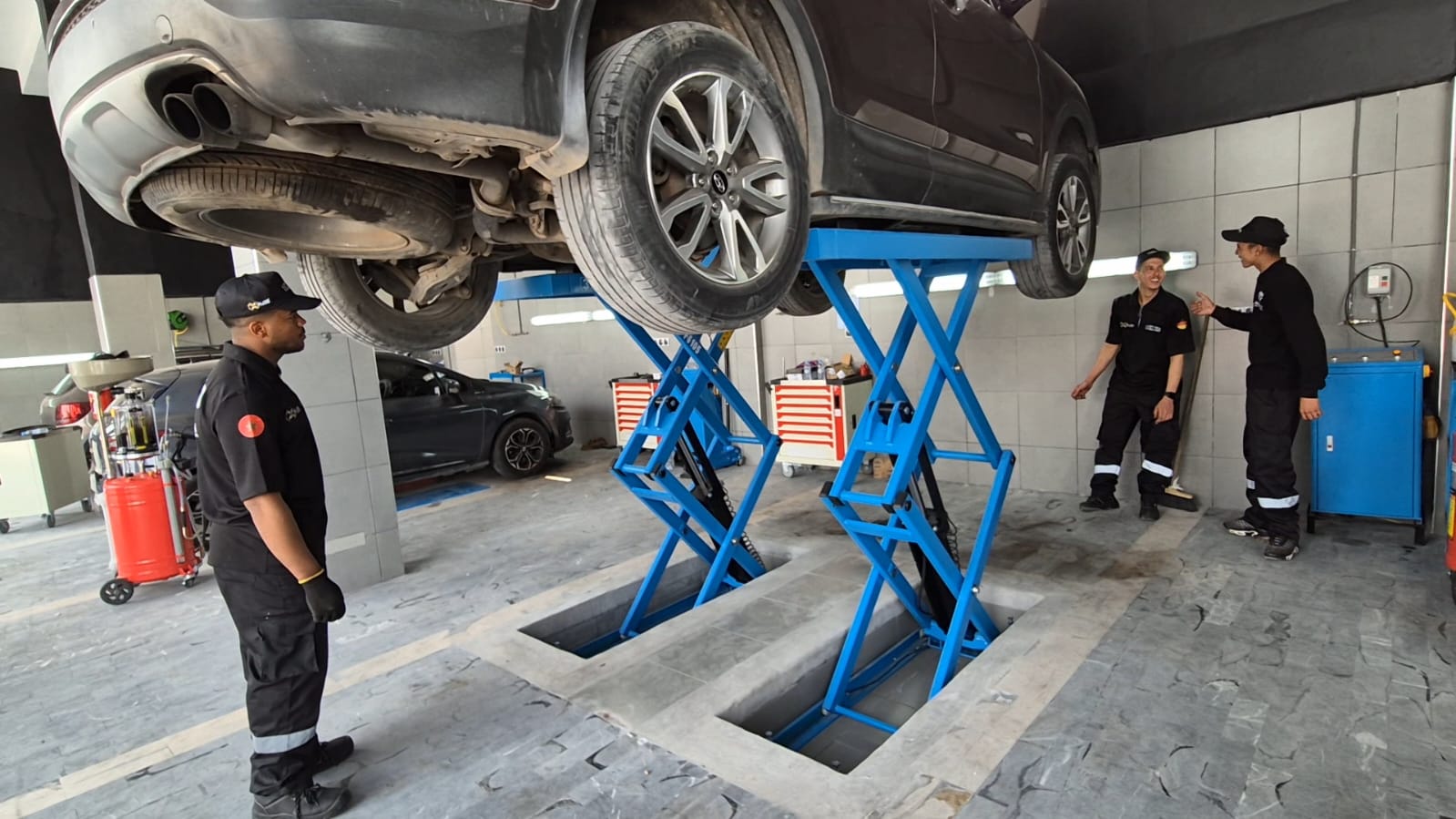أكادير تستقبل عملاقي صيانة المركبات والتتبع الذكي: TAG AUTO و ALLO GPS تدشنان فرعهما الجديد 27 WhatsApp Image 2025 04 20 at 11.40.55 2