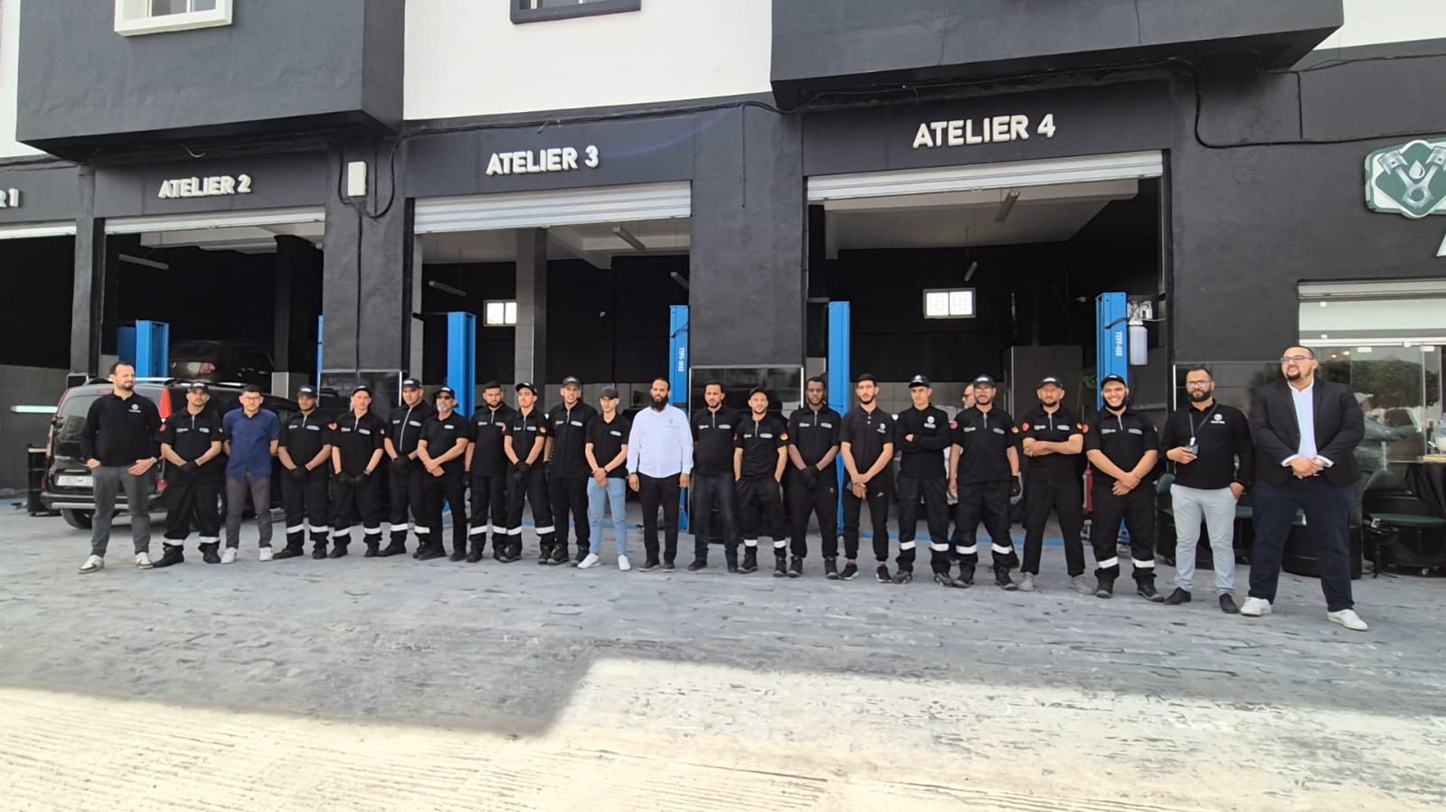 أكادير تستقبل عملاقي صيانة المركبات والتتبع الذكي: TAG AUTO و ALLO GPS تدشنان فرعهما الجديد 17 WhatsApp Image 2025 04 20 at 11.40.57 2