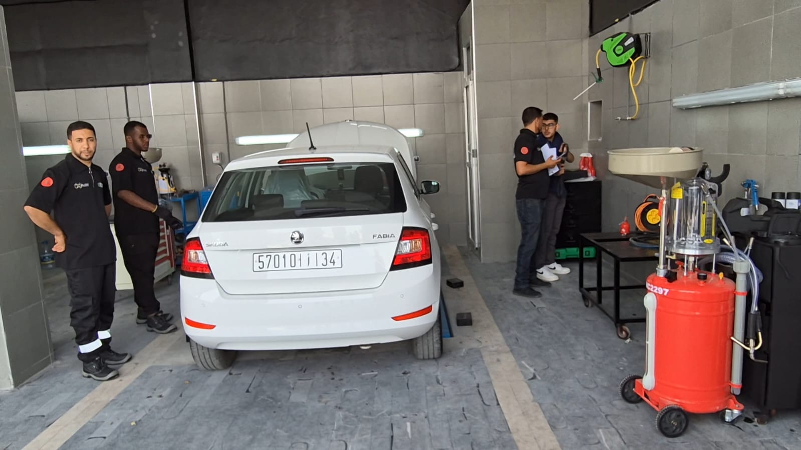 أكادير تستقبل عملاقي صيانة المركبات والتتبع الذكي: TAG AUTO و ALLO GPS تدشنان فرعهما الجديد 7 WhatsApp Image 2025 04 20 at 11.41.01 2