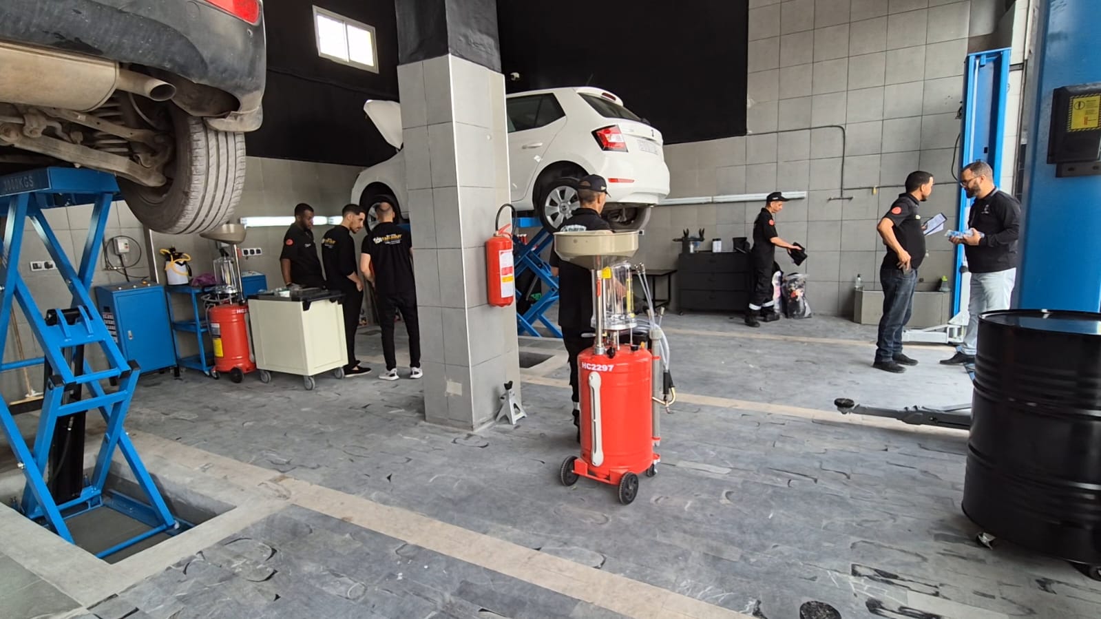 أكادير تستقبل عملاقي صيانة المركبات والتتبع الذكي: TAG AUTO و ALLO GPS تدشنان فرعهما الجديد 40 WhatsApp Image 2025 04 20 at 11.41.04 1