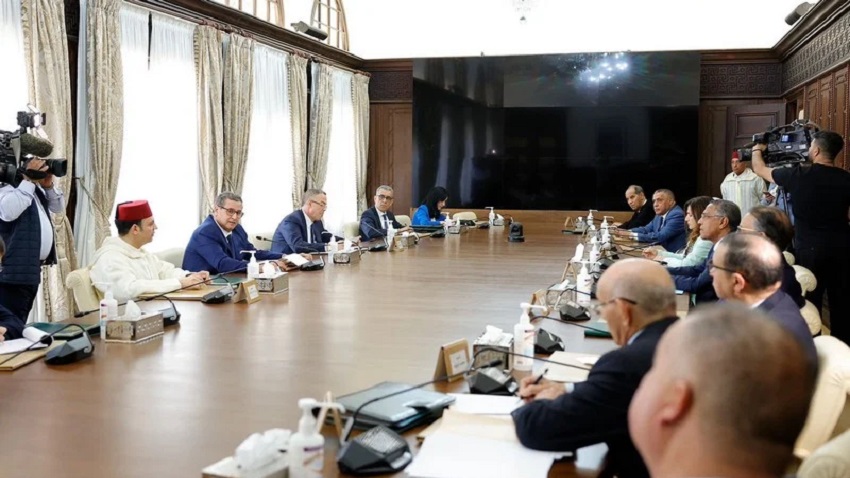 وسط أجواء مطبوعة بالتشنج.. الحكومة والمركزيات النقابية تدخل مرحلة جديدة من التفاوض