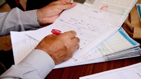 عدم صرف تعويضات امتحانات 2024 يثير قلق الأساتذة، وسط مطالب بتدراك الوضع
