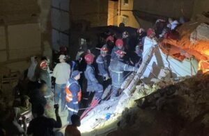 فاجعة بفاس: انهيار عمارة سكنية يخلف 6 قتلى و7 جرحى بالحي الحسني 15 FESS