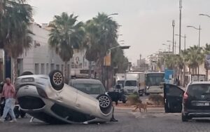 انقلاب مروع يهز محيط سوق الأحد بأكادير 18 IMG 20250509 WA0111 1 e1746799327301