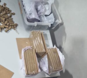 أكادير : الإطاحة بـ "بارون" ثلاثيزم، وتفكيك شبكة تهريب المخدرات 20 IMG 20250511 WA0046