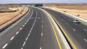 الطريق السيار بين أكادير وتيزنيت يرى النور بعد سنوات من الانتظار 9 Lautoroute entre Agadir et Tiznit