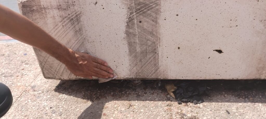 حملة "أيادي أكادير": أبناء المدينة ينتفضون لتنظيف الفضاءات العامة ويستنكرون التخريب (+ صور) 6 Mains dAgadir 13
