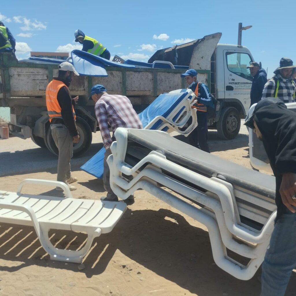 أكادير و بالصور : حملة مكثفة لتحرير شواطئ أورير من الاستغلال غير القانوني 20 Plages dOurir 3