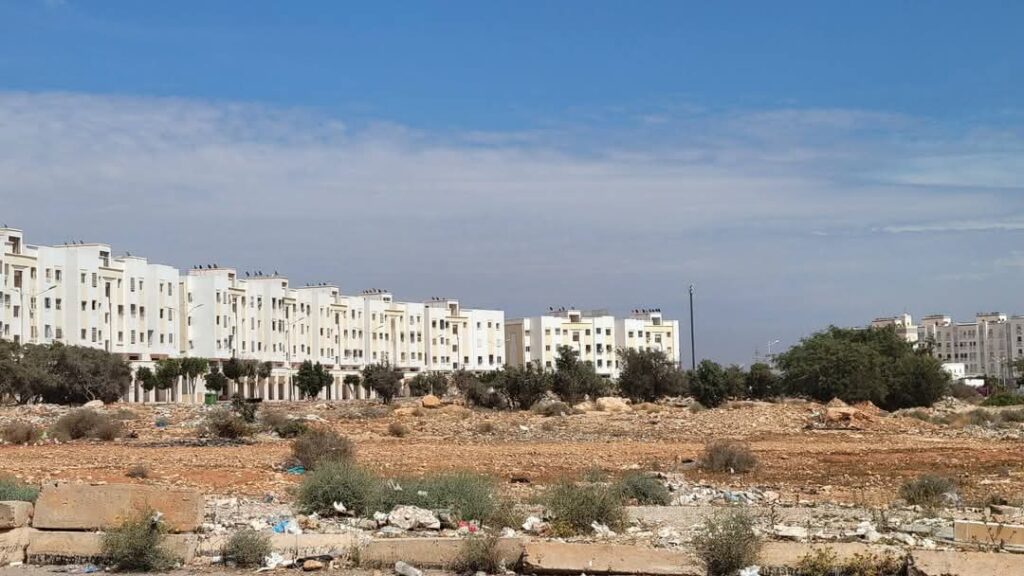 الأزبال والنفايات تغير معالم حي أدرار بمدينة أكادير (+صور) 4 Quartier dAdrar a Agadir 1